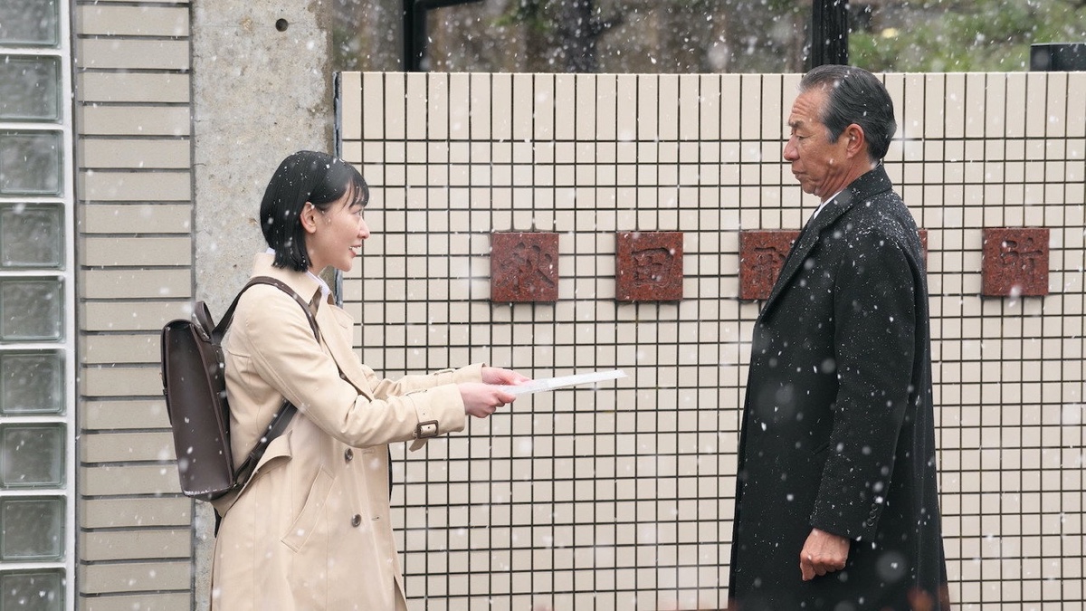 室井慎次 敗れざる者 雪の中で室井に近づく少女